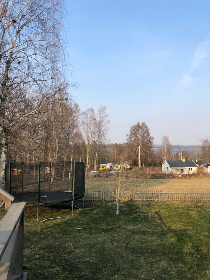 Luxury Villa By Lake Welcome You Hjo Eksteriør bilde